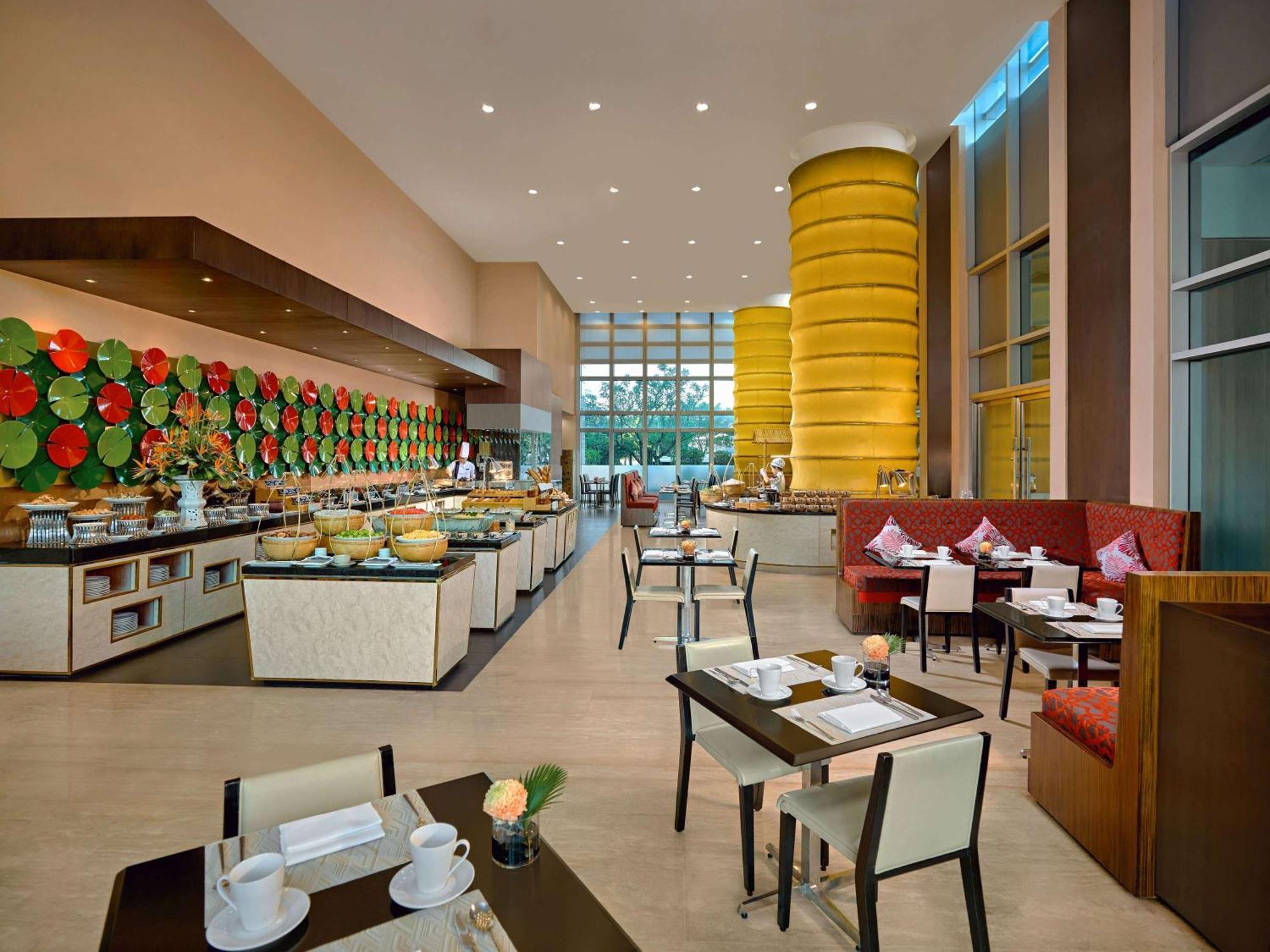 Grand Mercure Danang Buitenkant foto